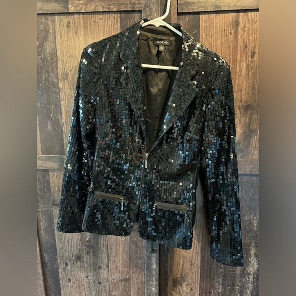 ❤️ Square Sequin Bebe Blazer - Picture 1 of 5